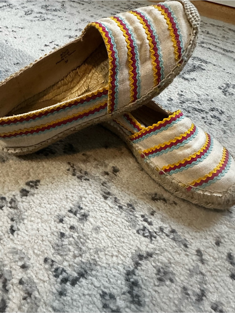 Cute espadrilles!